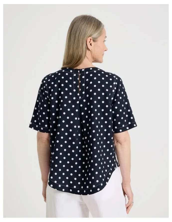 Regatta Petites Short Sleeve Top With CF Seam & Curved Hem in Navy/White Spot