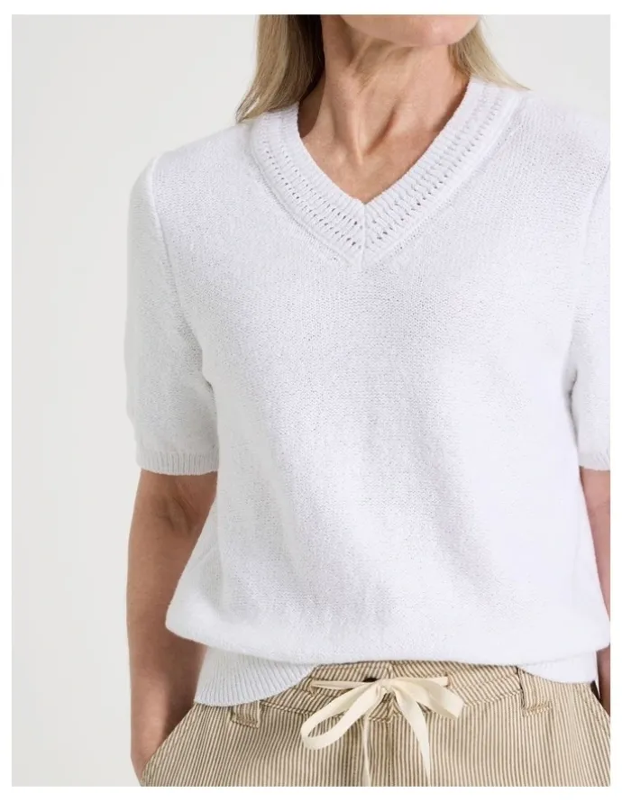 Regatta Petites Short Sleeve V Neck Knitted Top With Fancy Neckband in Snow
