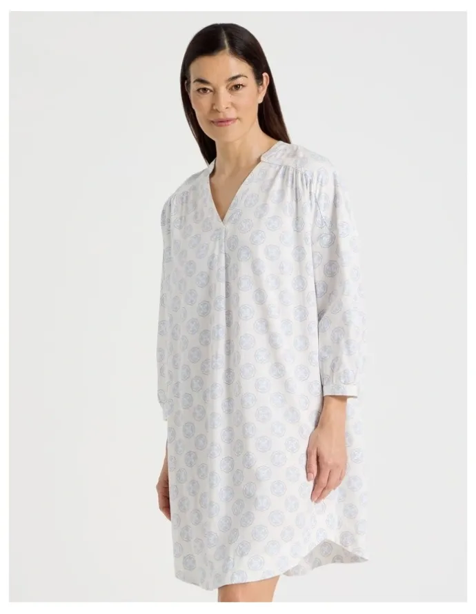 Regatta Relax Woven 3/4 Sleeve Long Nightie in White Medallion Print