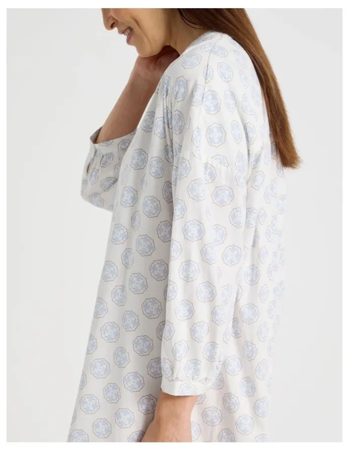 Regatta Relax Woven 3/4 Sleeve Long Nightie in White Medallion Print