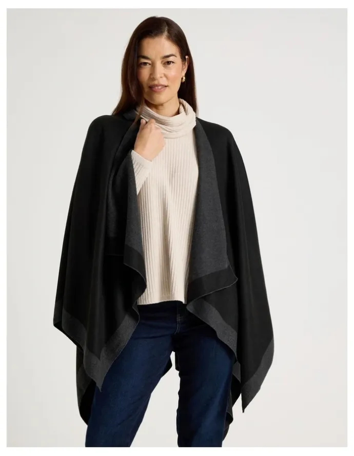Regatta Reversible Poncho in Black
