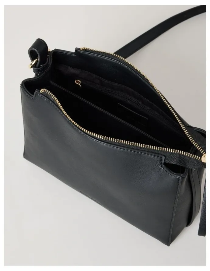 Regatta Sorrento Crossbody Bag in Black