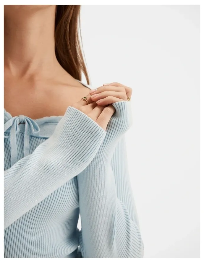 Review Ara Knit Top