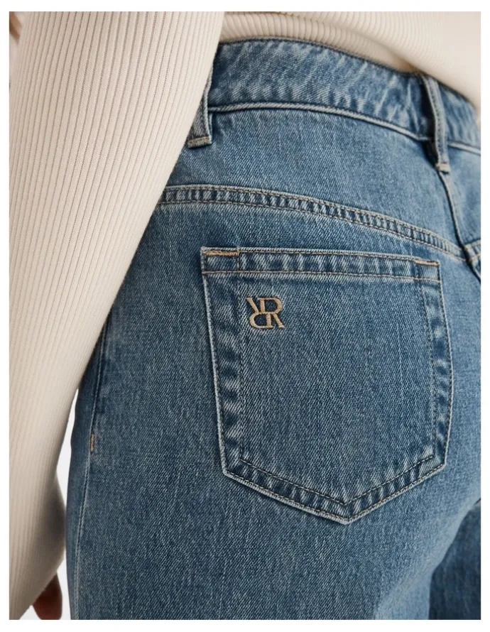 Review Isla Cropped Jean