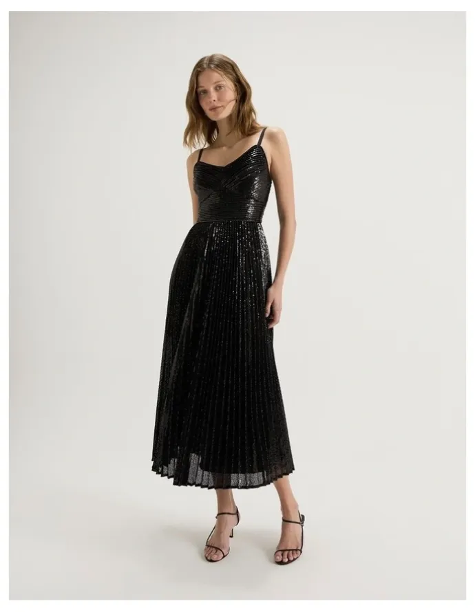 Review Dahlia Dress in Black