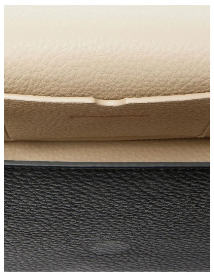 Sandler Amalfi Bag in Black Pebble