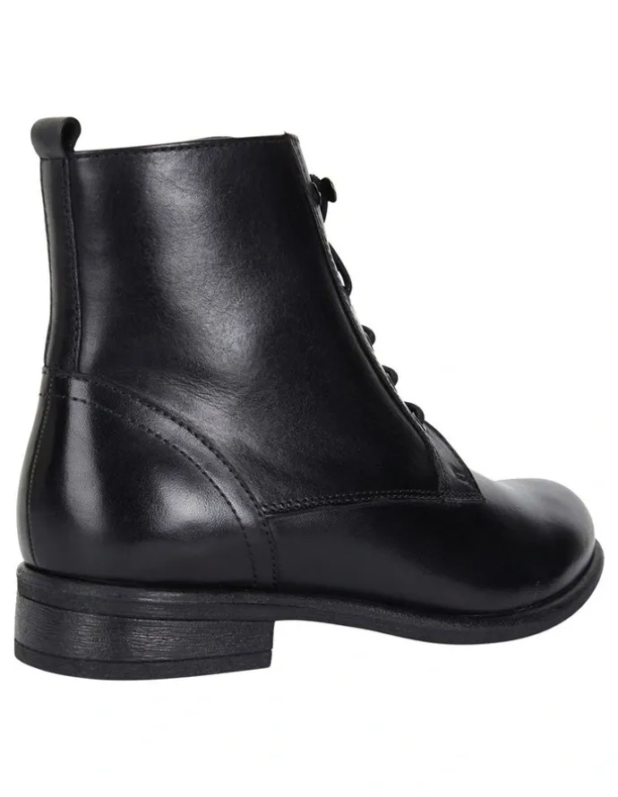 Sandler Badge Black Glove Boots