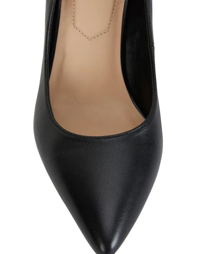 Sandler Octavia Heeled Shoes in Black Leather