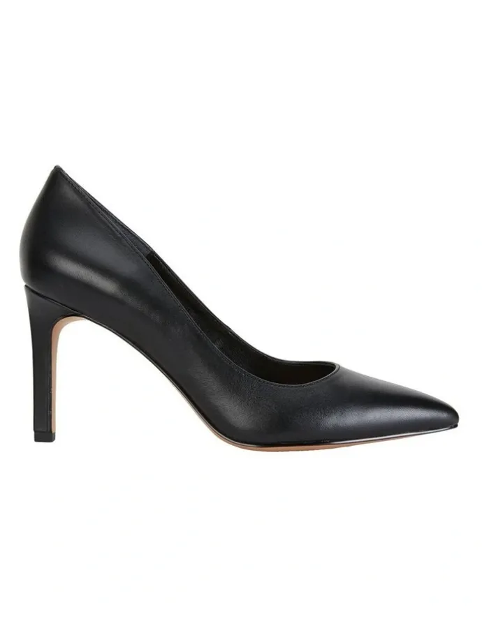 Sandler Octavia Heeled Shoes in Black Leather