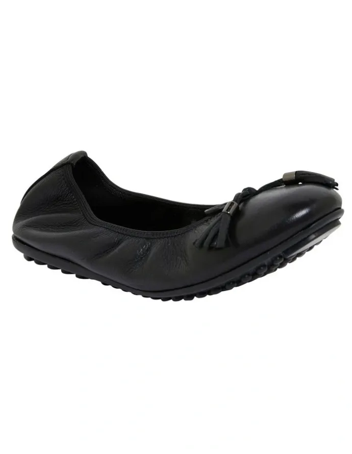 Sandler Prima Flat Shoes in Black Leather