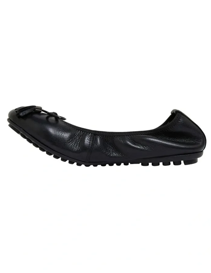 Sandler Prima Flat Shoes in Black Leather
