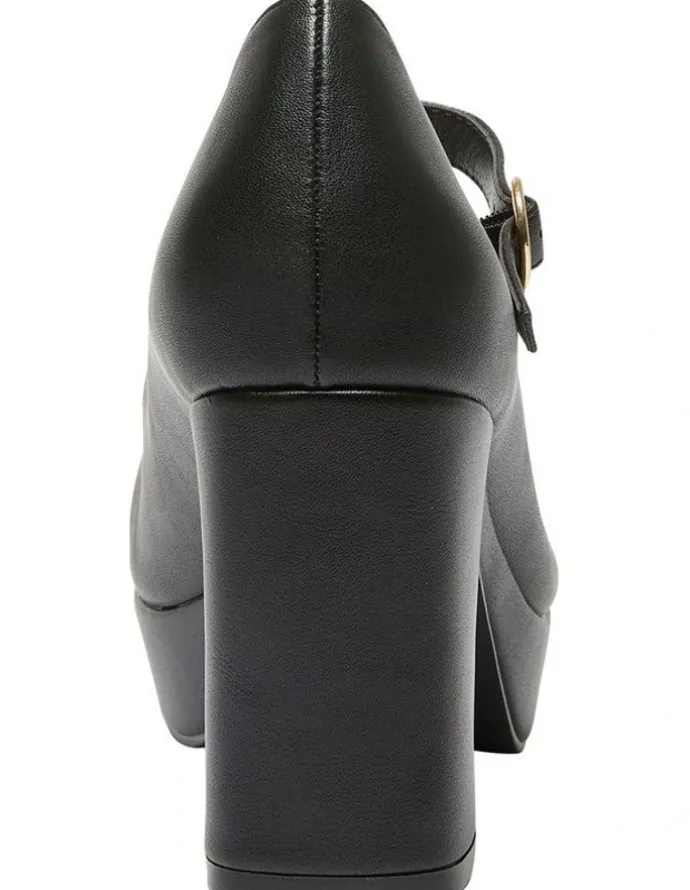 Sandler Tate Heeled Shoes in Black Smooth