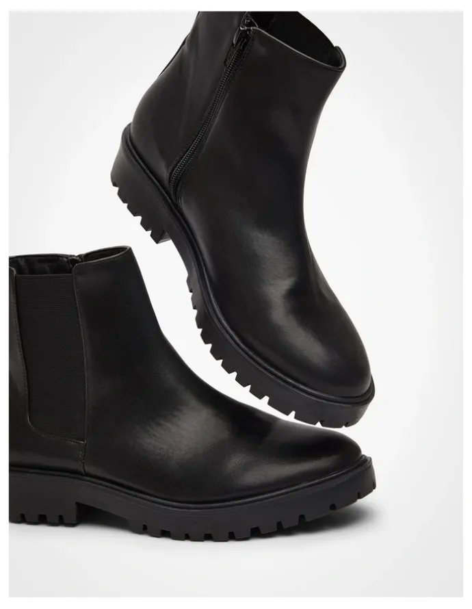 Taking Shape Chunky Chelsea Ankle Boot in Black