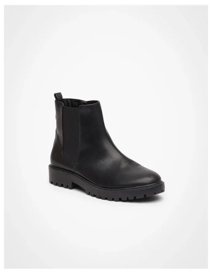 Taking Shape Chunky Chelsea Ankle Boot in Black