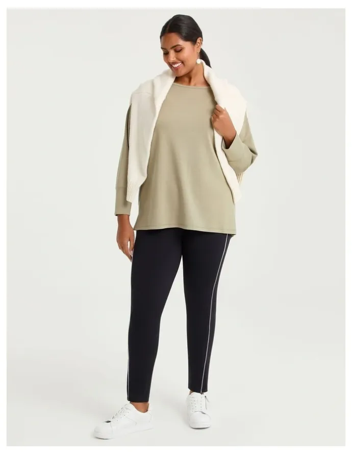 Taking Shape Cloud Touch Rib Pocket Legging in Black
