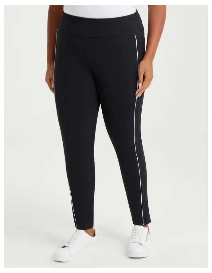 Taking Shape Cloud Touch Rib Pocket Legging in Black