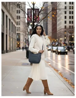 Travelon Classic Anti-Theft Crossbody Bucket Bag in Midnight