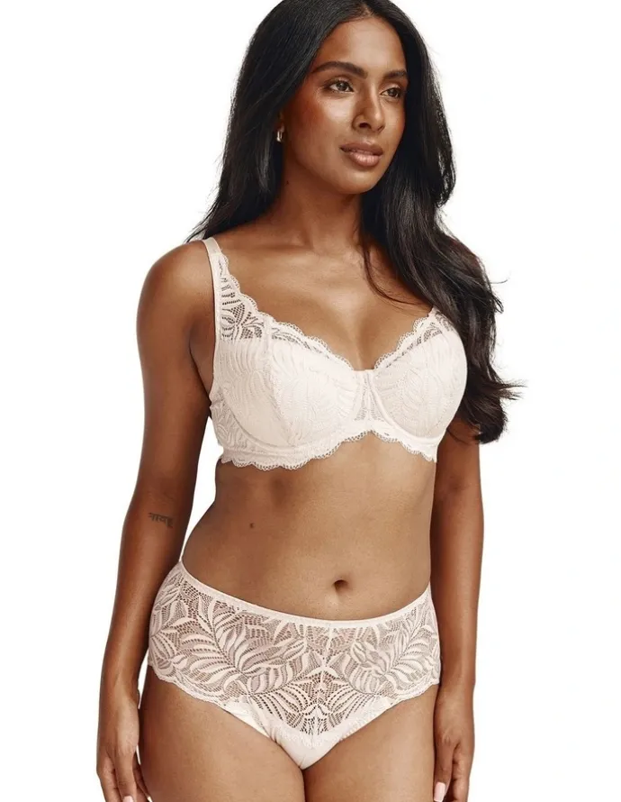 Triumph Essential Lace Balconette Wired Padded Bra in Nude Pink