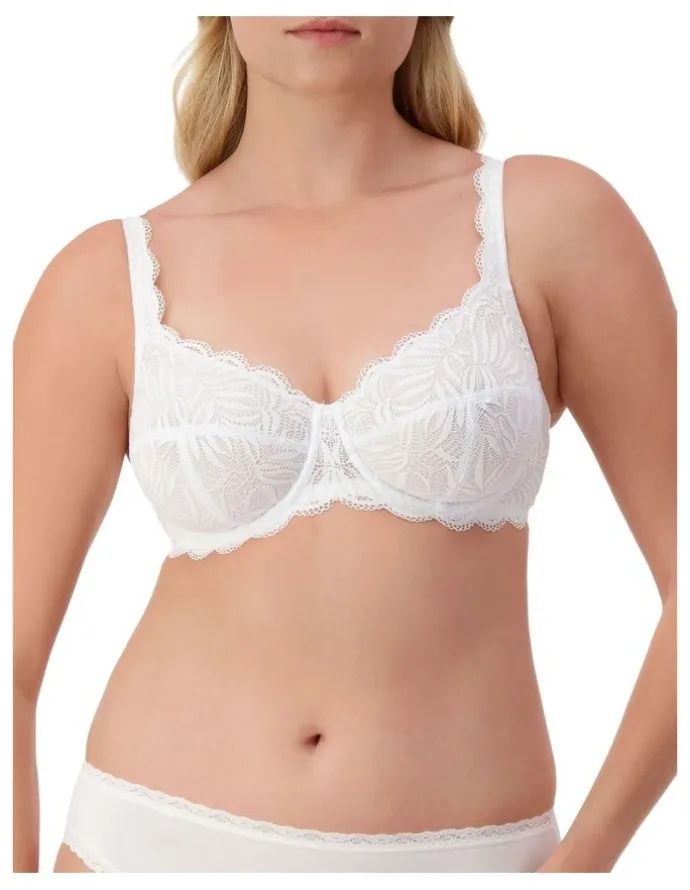 Triumph Essential Lace Balconette Underwire Bra in White