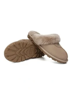 UGG Australian Shepherd Scuff Waffle Slipper in Brown