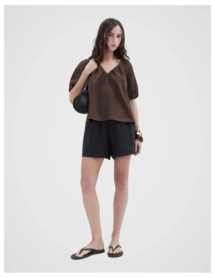 Unison Essential Linen Short in Black