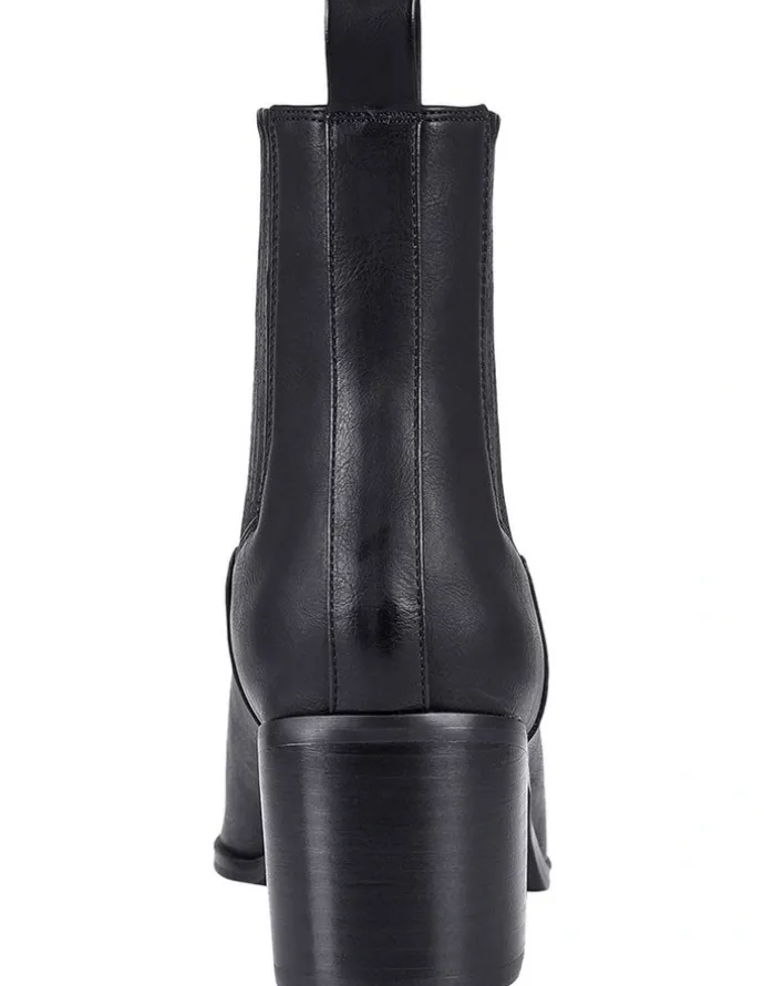 Verali Fillipin Ankle Boot in Black