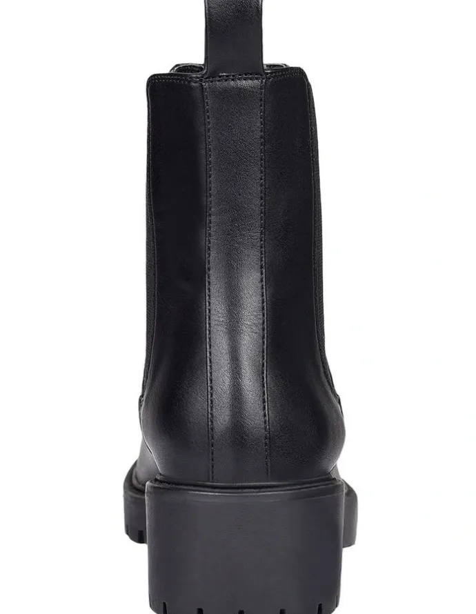 Verali Jace Ankle Boots in Black