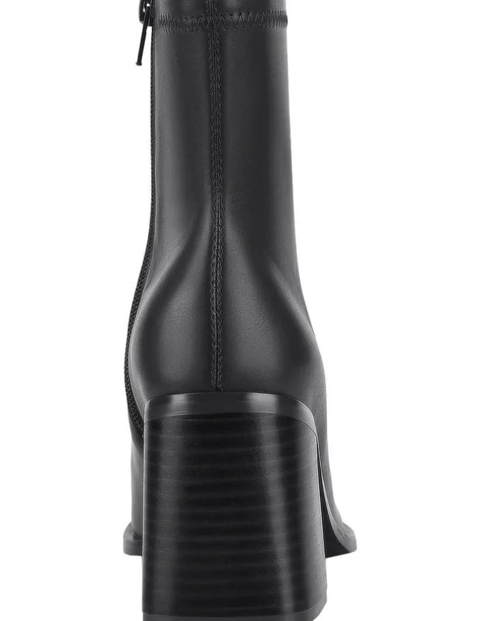 Verali Lively Ankle Boots in Black