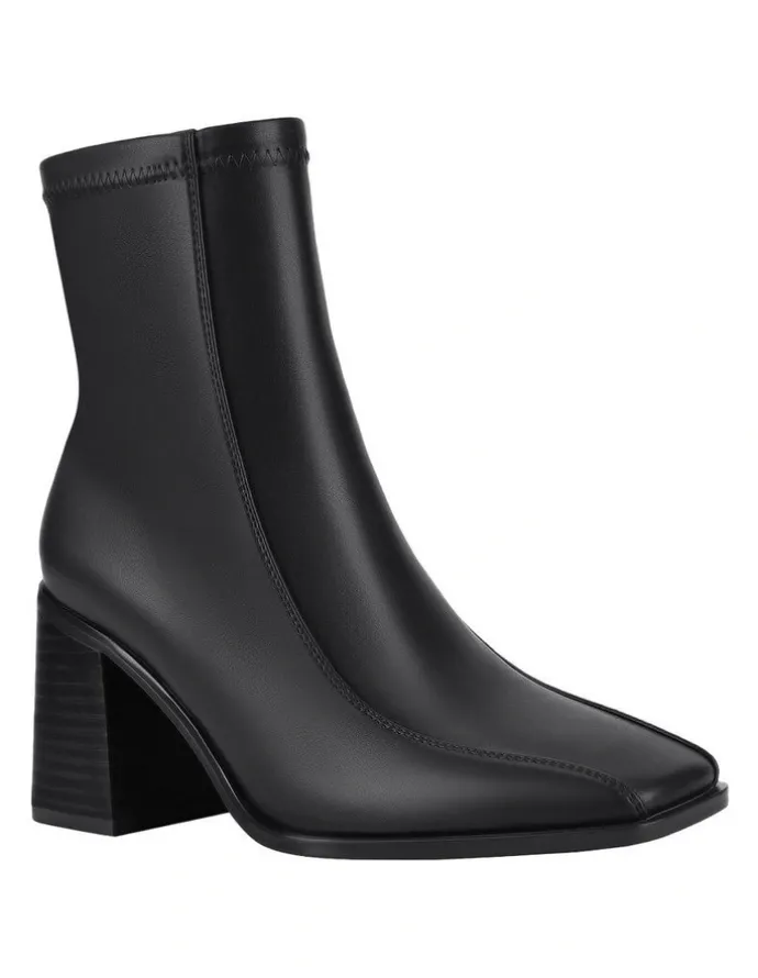 Verali Lively Ankle Boots in Black