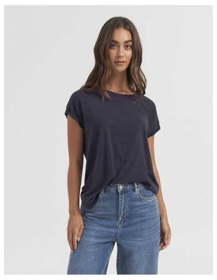 Vero Moda Ava Round Neck Tee in Navy