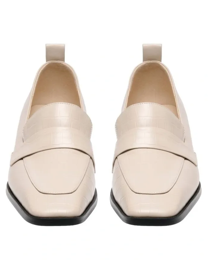 1978W Vivie Loafer in Ivory