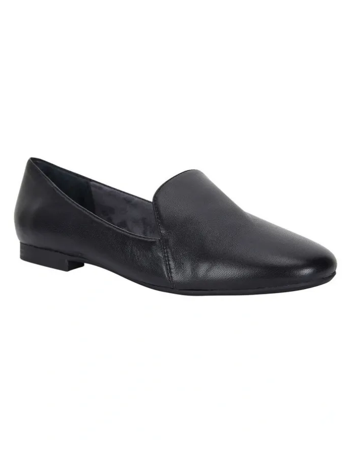 Wide Steps Castle Flat Shoes in Black Glove