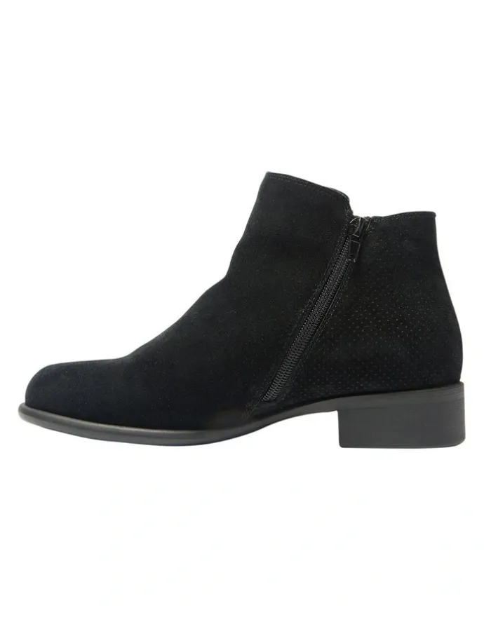 Wide Steps Lorenzo Boots in Black Suede