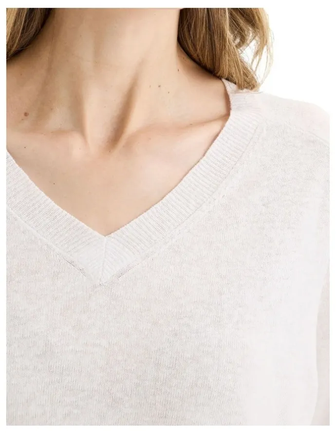 Yarra Trail Semillon Knit Jumper in White
